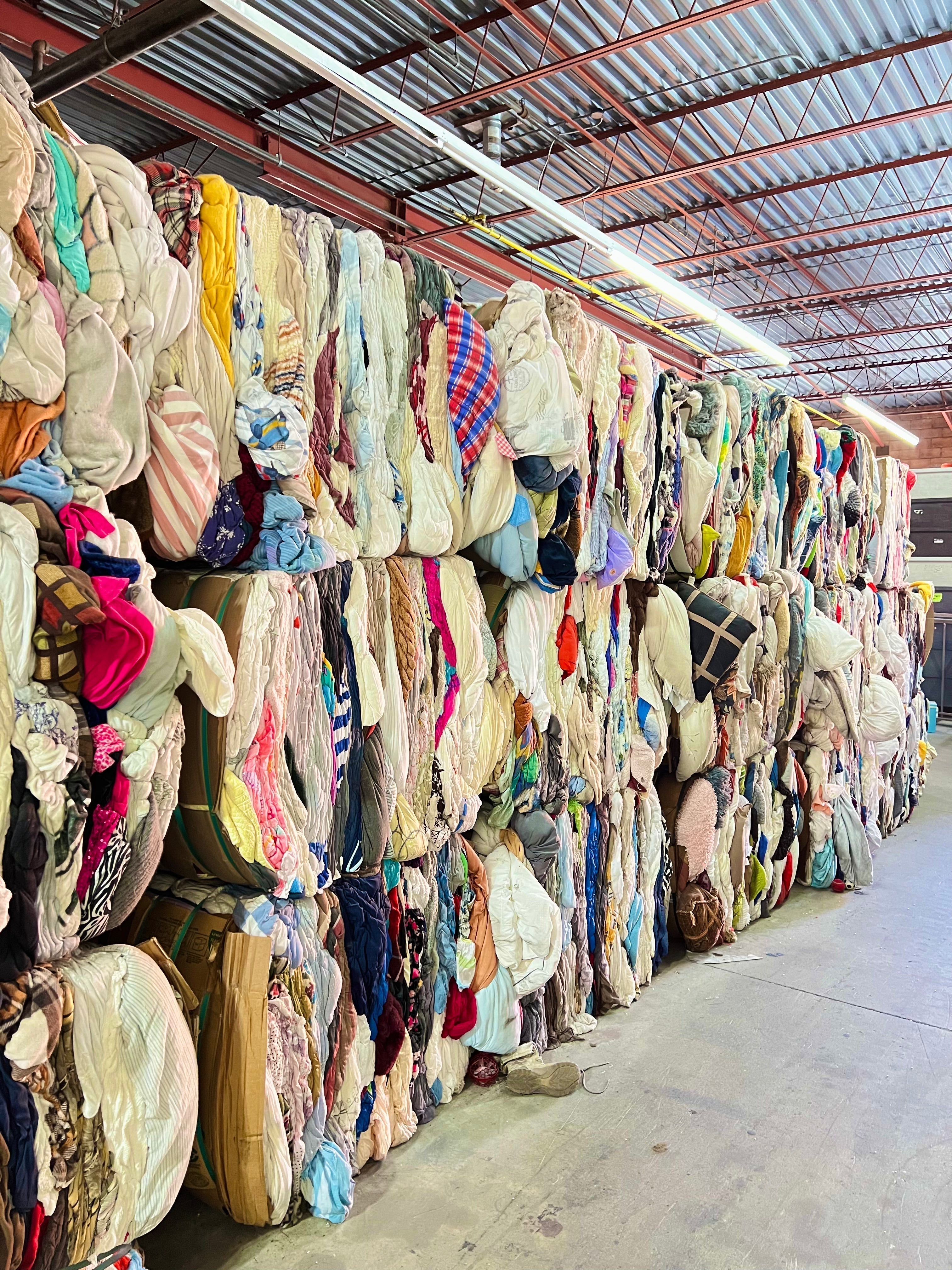 Wholesale Blankets & Comforters - Bulk Second-Hand Bedding