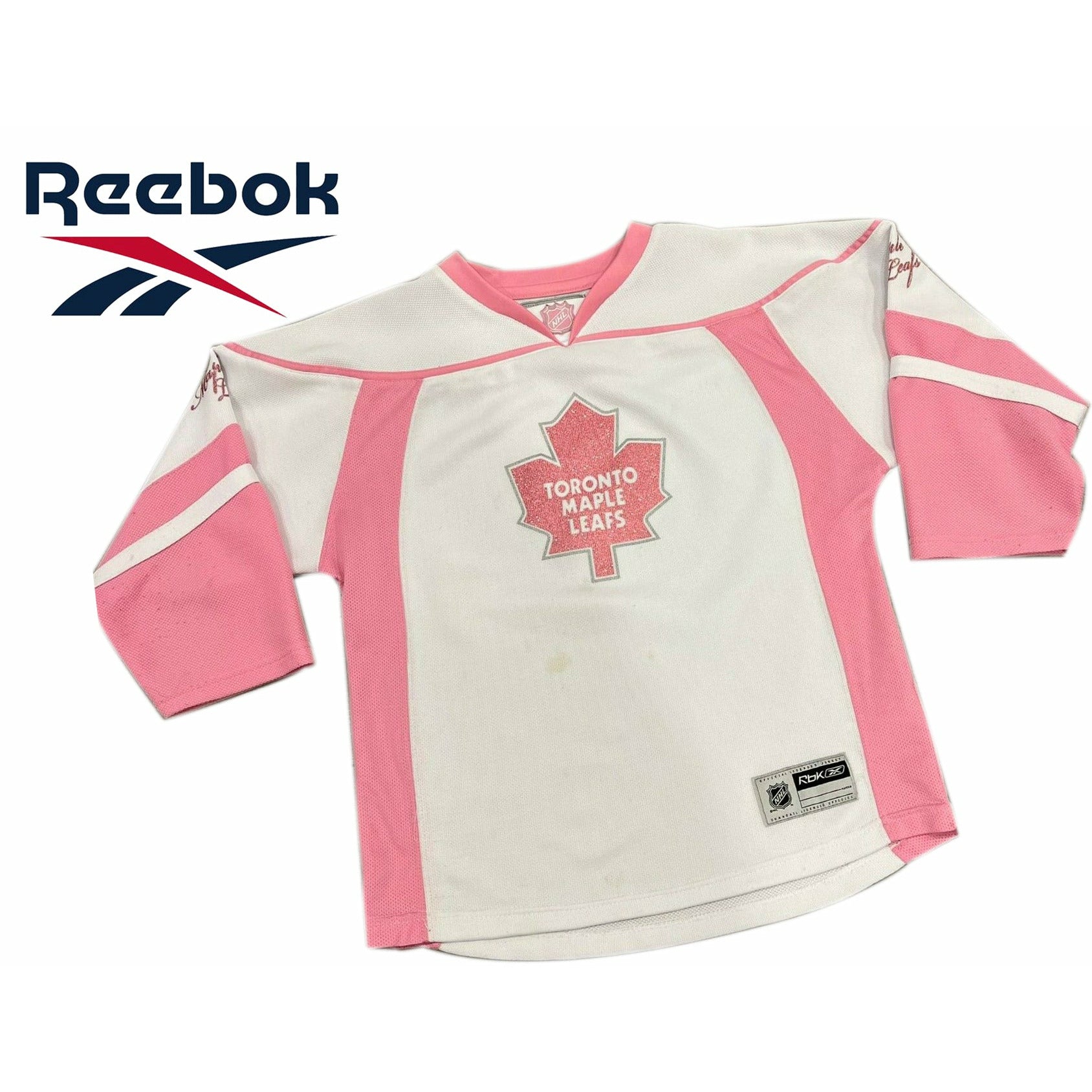 Pink toronto cheap maple leafs jersey