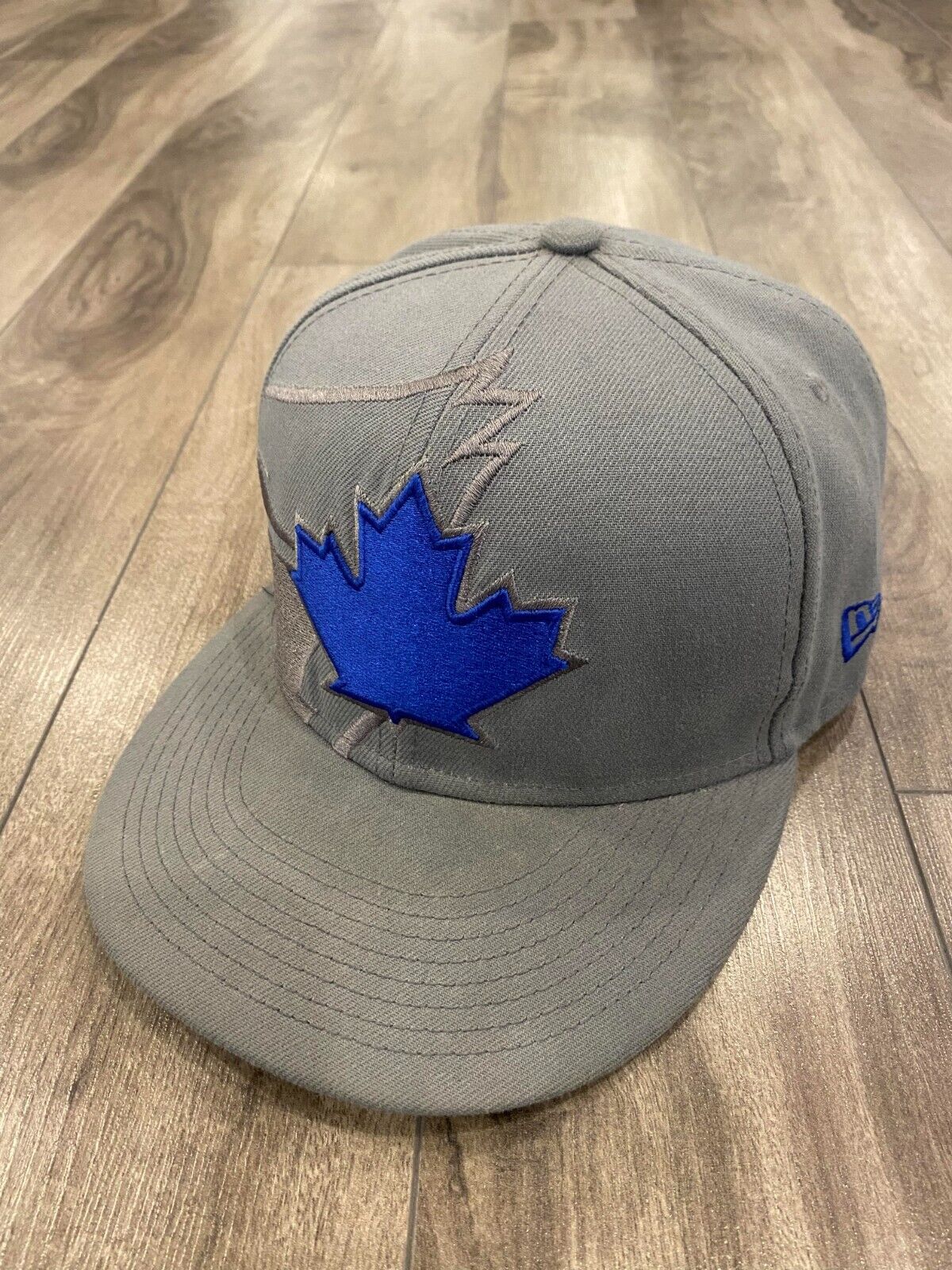 Toronto Blue Jays Hat Cap Fitted 7 1/4 Gray New Era 59Fifty MLB Baseball