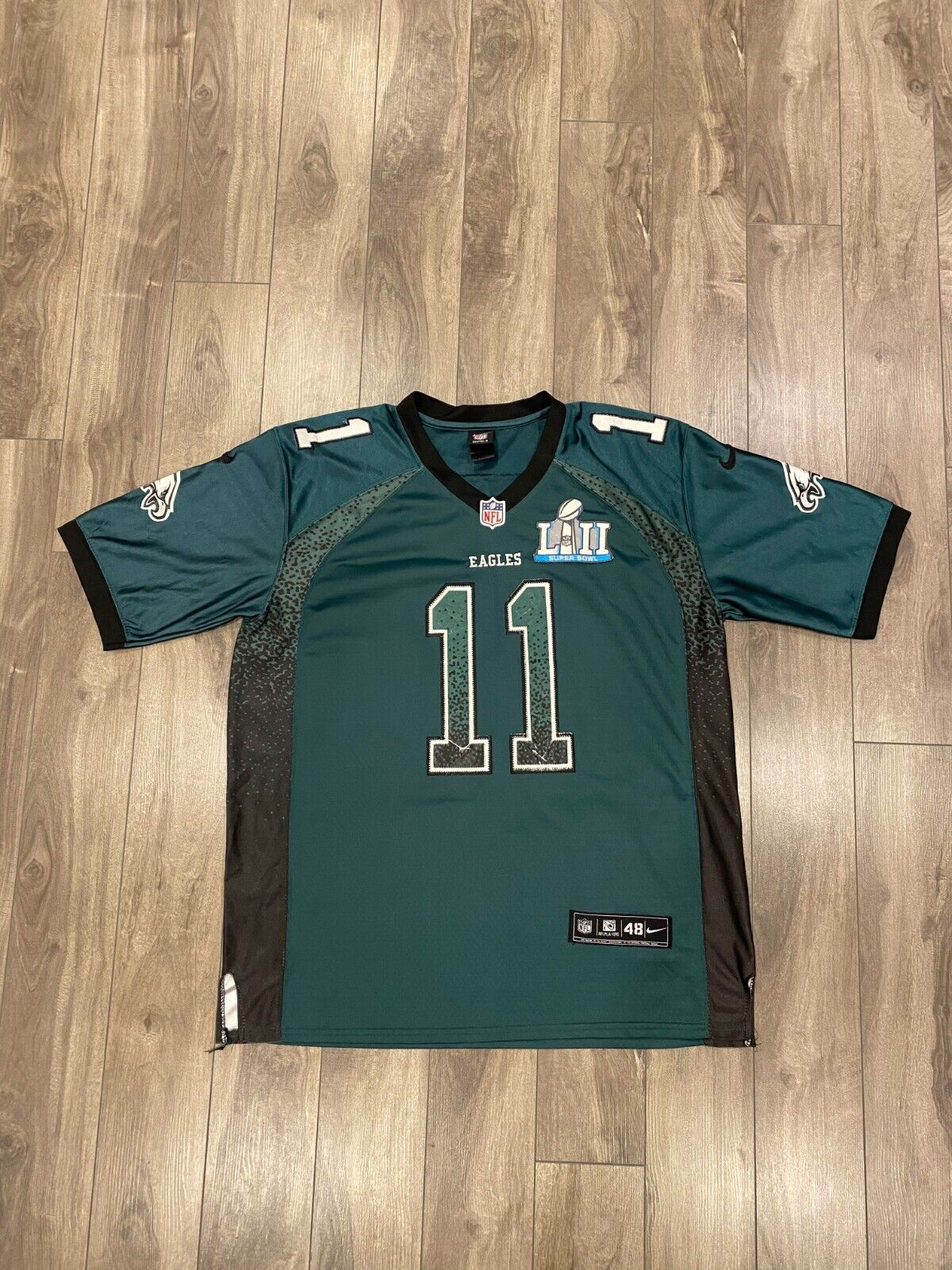 Philadelphia Eagles Carson Wentz Jersey Mens 48 Green Super Bowl LII NFL Nike