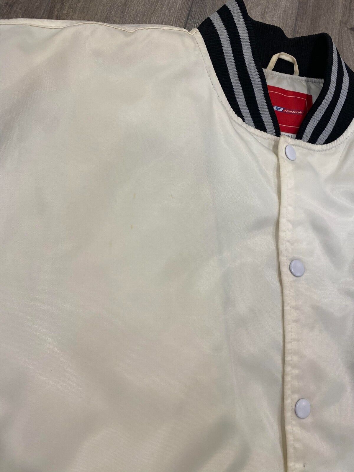 Vintage Oakland Raiders Jacket Mens Large White Satin Bomber NFL Reebok