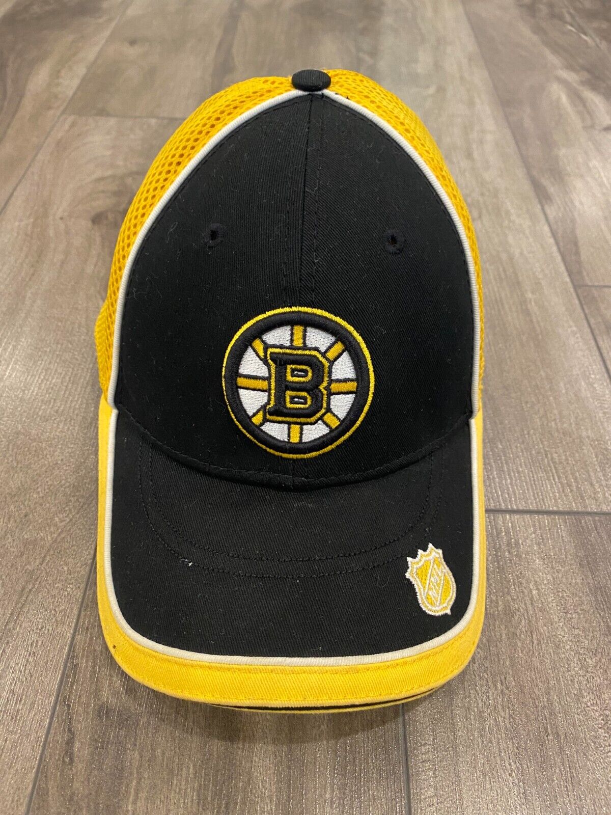 Boston Bruins Hat Cap Fitted Mens Small/Medium Black Yellow Stretch New Era NHL
